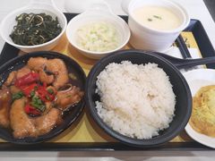 -老娘舅餐厅(黄龙体育中心店)