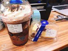 -瑞幸咖啡(巴黎春天陕西路店)