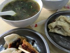 -黄阿姨锅贴大王(万航渡路店)