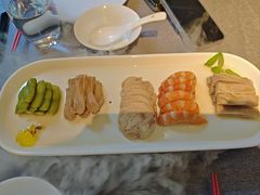 -HOMES上海本帮菜(襄阳公园店)