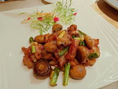 香煎口蘑脆爽肉-周三的情书花园餐厅(江北店)
