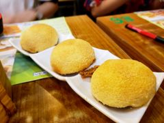 酥皮焗叉烧包-添好运点心专门店(深水埗店)