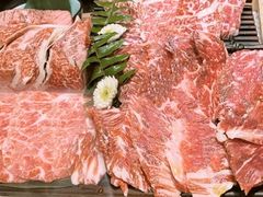 -铭牛烧肉·和牛海鲜自助(高新月牙湖店)