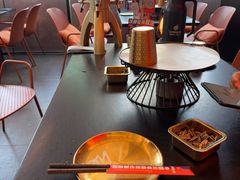 -何师烧烤·香辣蟹·川菜·30年老品牌(太古里旗舰店)