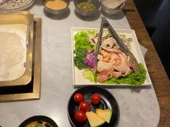 -尚尚仙·酸汤猪手·猪肚鸡火锅(华联万柳购物中心店)