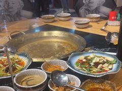 -顶顶汤火牛排火锅·经典铜锅涮肉