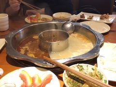 -佬土鹅肠火锅(中建大观店)