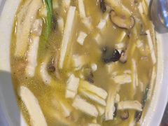 -六福烧烤酒馆(秦隆步行街店)