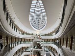 -上海滴水湖皇冠假日酒店