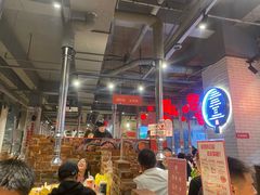 大堂-么肆烤肉·中式自助·烤肉大排档(街道口季佳PAI店)