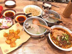 -周小波重庆小面·重庆名小吃(邹容路店)
