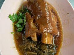 -Kha Mu Charoensang(Silom)