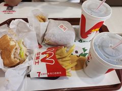 -华莱士·全鸡汉堡(艳粉店)