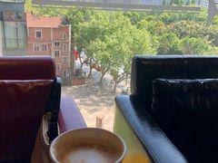 -西西弗书店&矢量咖啡(凯德晶萃广场店)