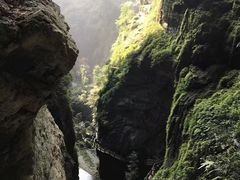 -龙水峡地缝景区