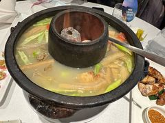 -彩云天云南餐厅