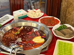 -山城年华老火锅(玉林店)
