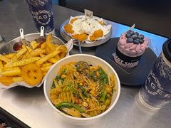-W COLLECTIVE  DESSERT SHOP