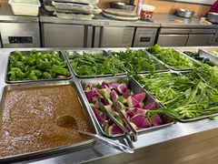 -食里香自助快餐(香槟小镇店)