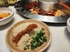 -周师兄大刀腰片火锅(磁器口直营店)