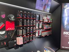 -ROG玩家国度(美罗城店)