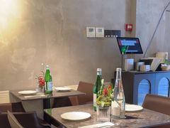 -LESCEDARS Brasserie Bistro香柏树
