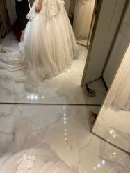 点击看大图 -GRACE KELLY婚纱与礼服(北京店)