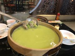 蚕豆炖排骨-一江水食府(后湖店)