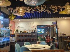 -老街烧烤大排档·地道湖北菜·龙虾馆(汉口火车站店)