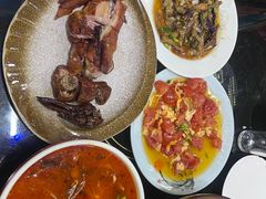 -老滇山寨•云南特色菜•地方菜•民族风情歌舞表演(金碧店)