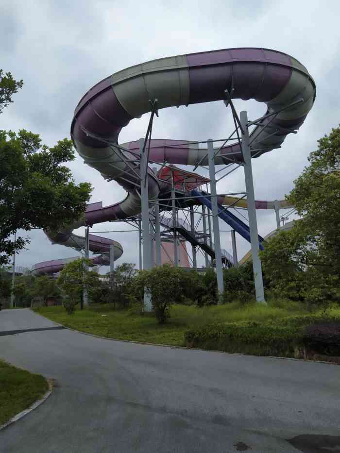 桂林加勒比罗山湖水上乐园