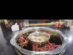 -铜元老码头鳝鱼火锅