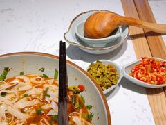 -百春原湖南牛肉粉(百联世纪店)