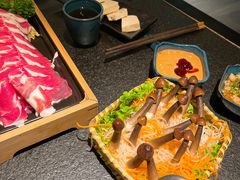 -湊湊火锅·茶憩(打浦桥日月光店)