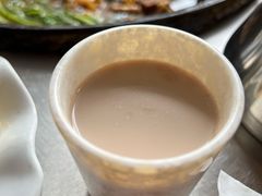 -粘豆包柴火铁锅炖