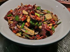 手撕鱼炒腊牛肉-田趣园长沙菜(天安云谷店)