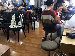 -金夫人化妆摄影职业培训学校