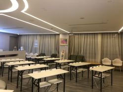 -海豚湾高端月子会所(黄浦店)