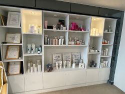 -JNK皮肤管理中心