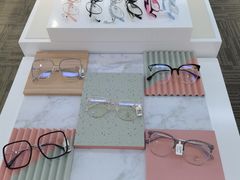 -浮光眼镜·蔡司视觉合作·数字验配中心(陆家嘴店)
