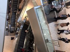 -东荟城名店仓