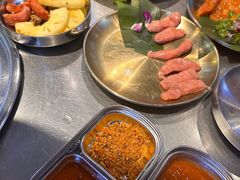 -哈哈碳都·牛肋条无限自助烤肉(台江万达店)