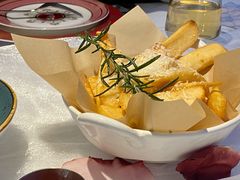 -九月里.自由花园餐厅