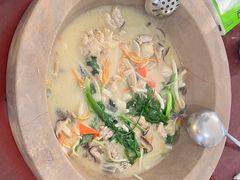 -姚记抚仙湖石锅鱼庄