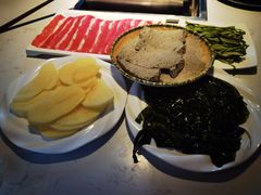 -二荆条·蜀鲜汇城市森林火锅