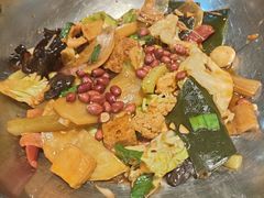 -拿渡麻辣香锅(世茂广场·工三店)