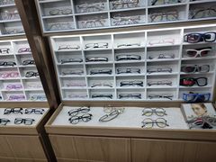 -视野联行眼镜·蔡司·控优点授权(长白万象汇店)