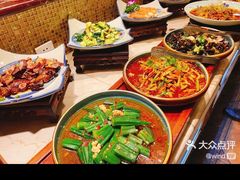 -吉布鲁牛排海鲜自助(龙湖北城天街购物广场店)