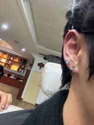 -冰岛刺青·手工穿孔·耳洞吧·专业喜纹身