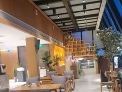 -四月吧餐厅(正阳步行街店)